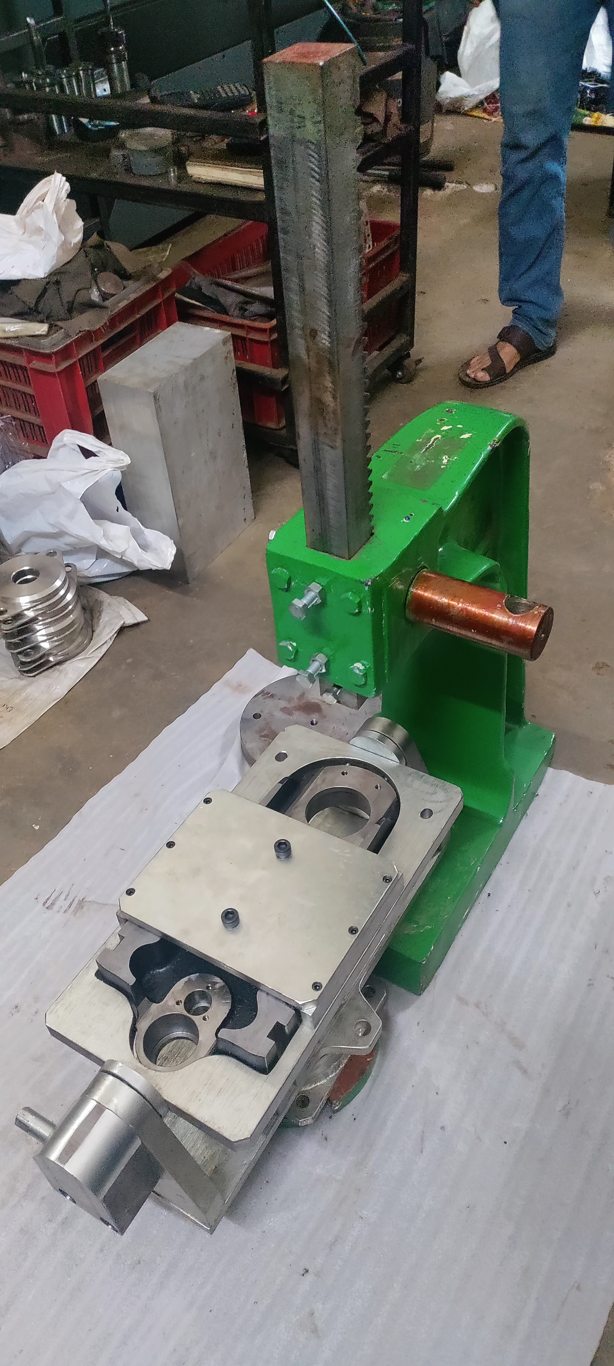 Gyro Arm Fixtures