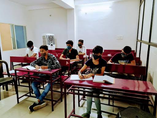 Aurom Educator Institute of Education and Vocational training Centre NOIDA