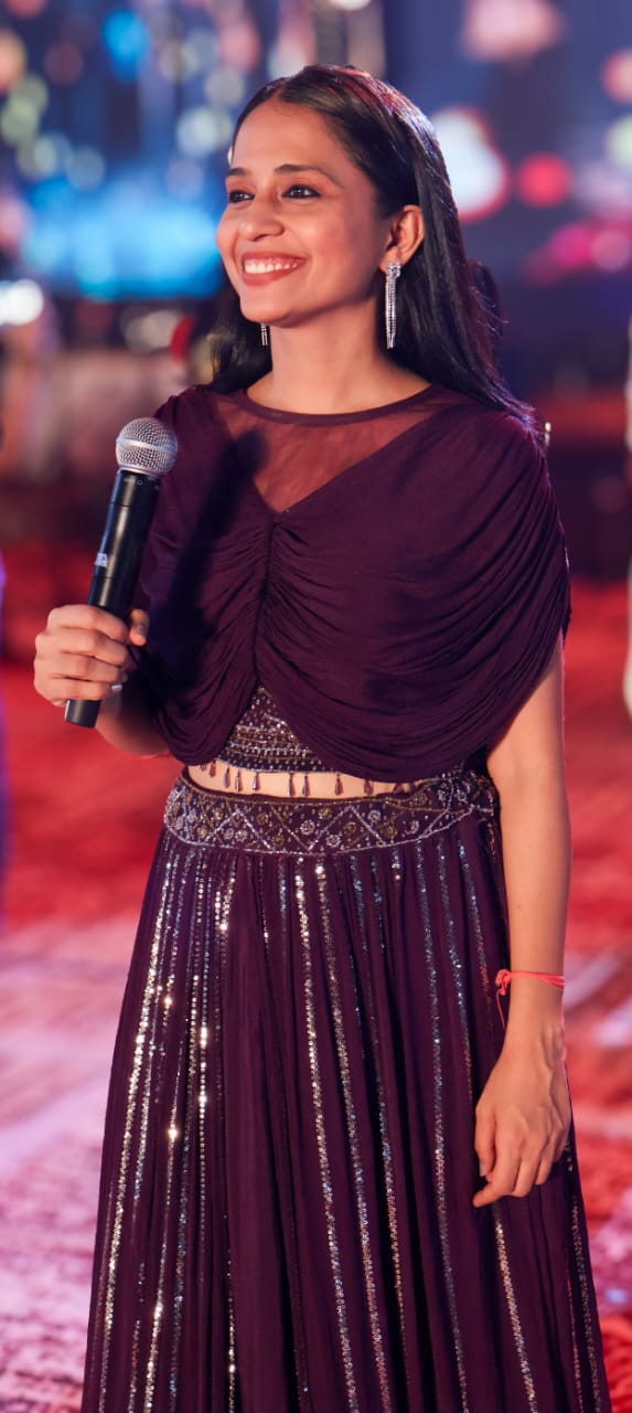 Anchor Amruta Solanki