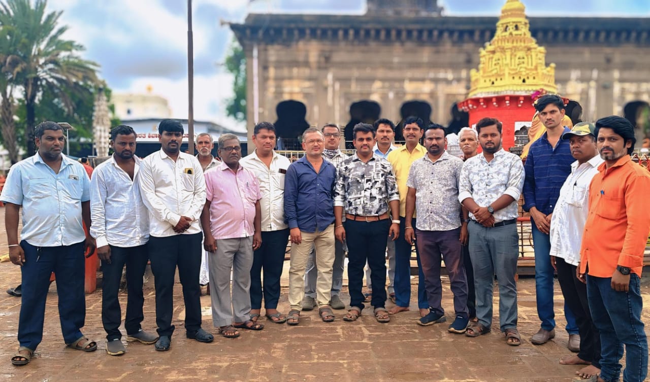 Kalyan Karanataka Working Journalist Association
ಕಲ್ಯಾಣ ಕರ್ನಾಟಕ ಕಾರ್ಯನಿರತ ಪತ್ರಕರ್ತರ ಸಂಘ (R )