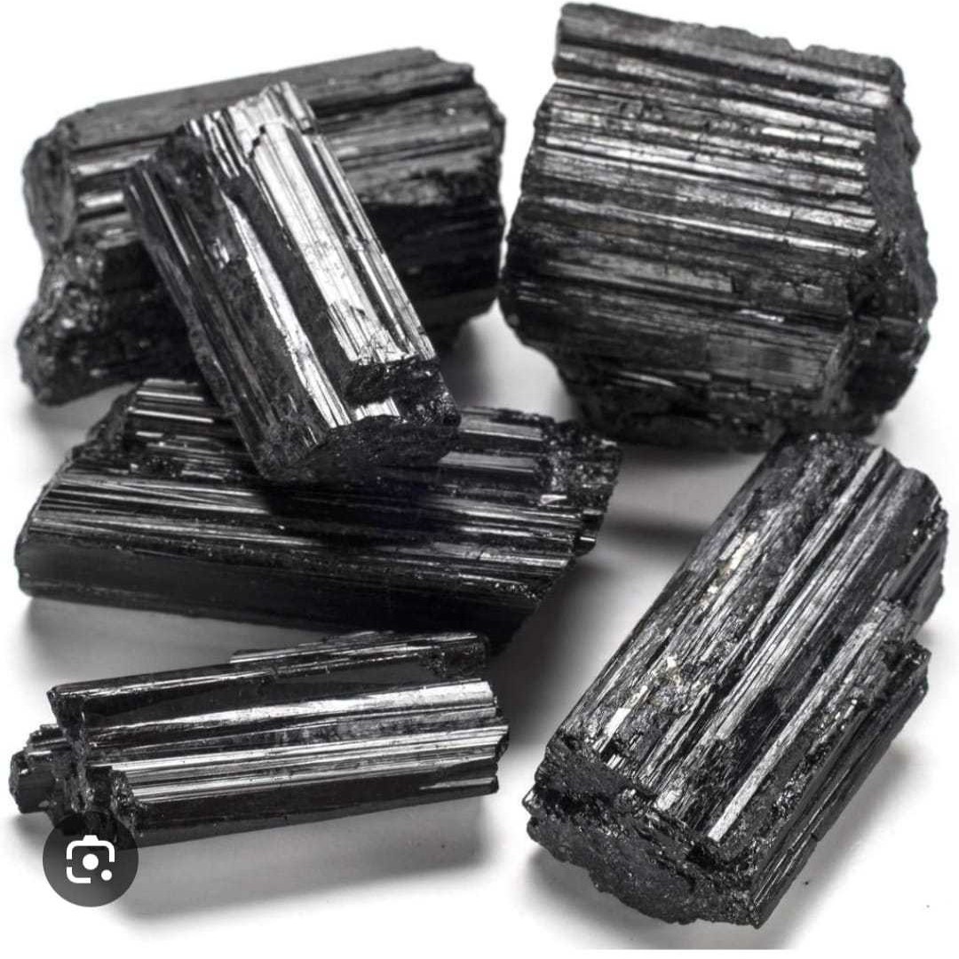 Black turmolinCrystal 1 KG - Image 1