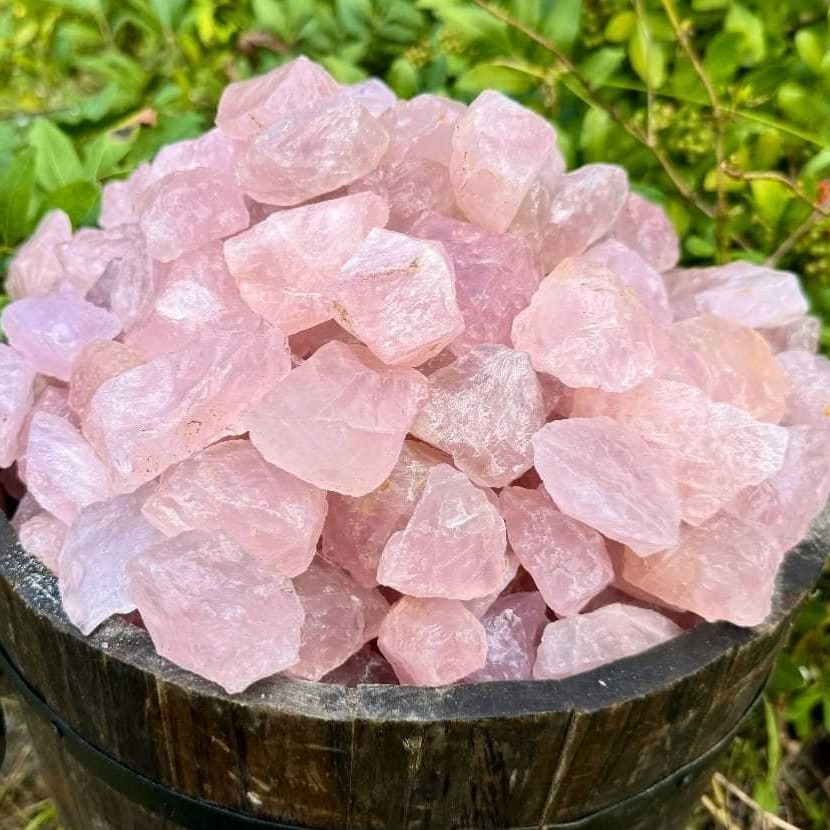 Rose quartz Crysta 1KG - Image 1