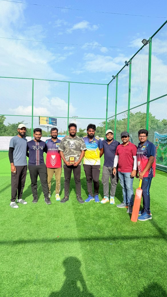 STRIKE BOX CRICKET