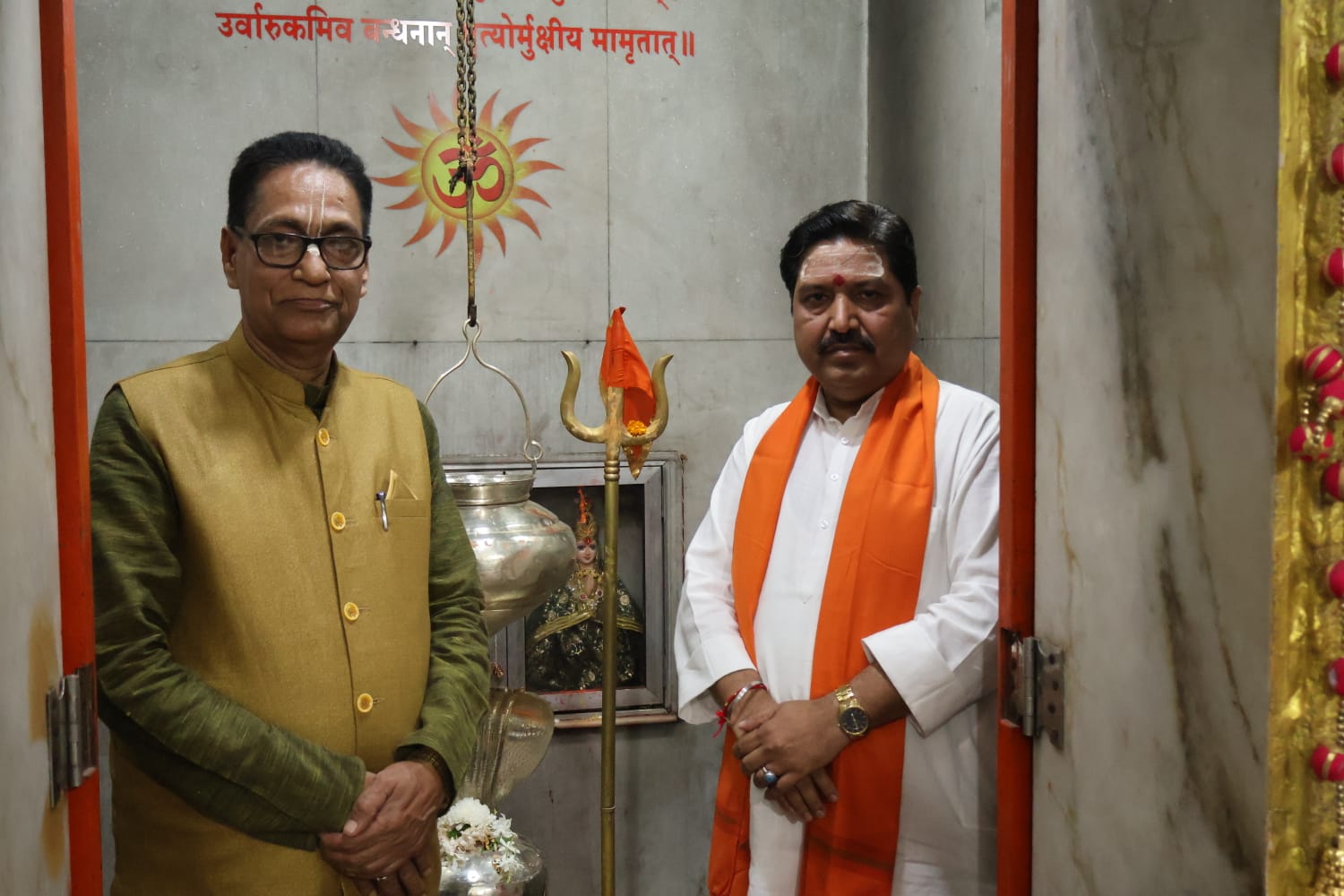 Dr.Jagdish Shastri