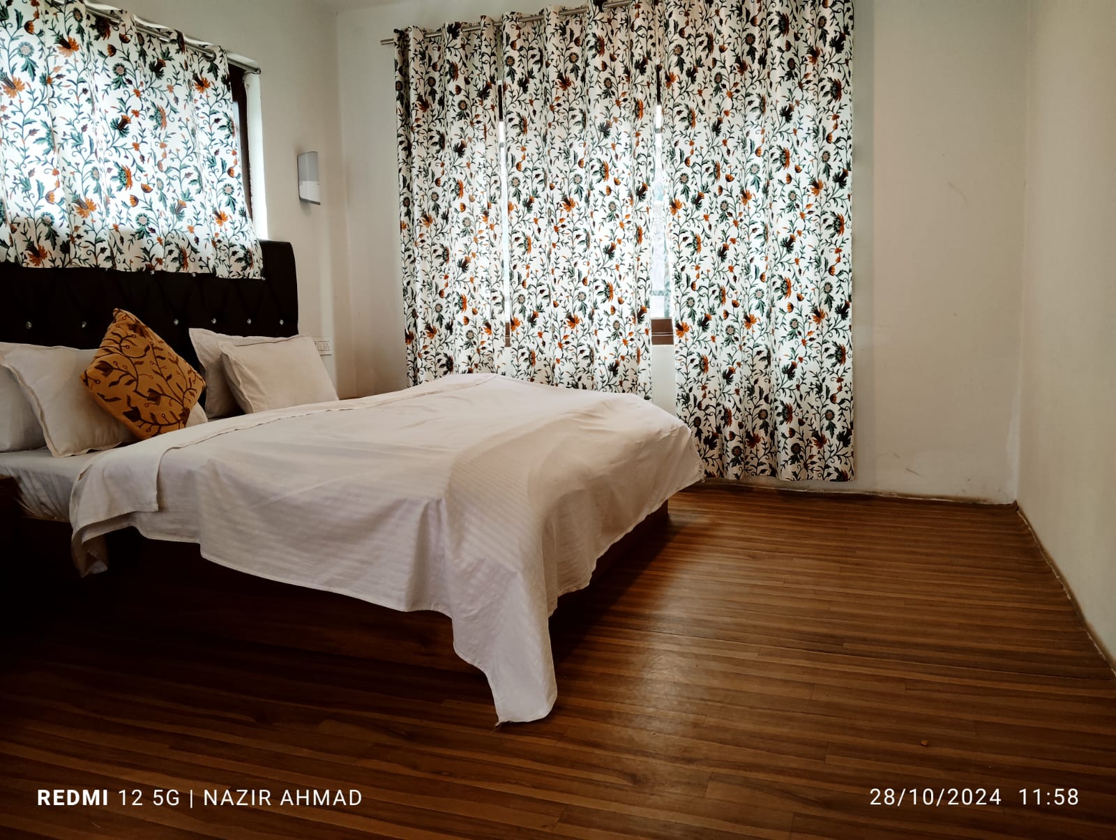 Kashmir Tours And Hotels By Om Tours N Travels