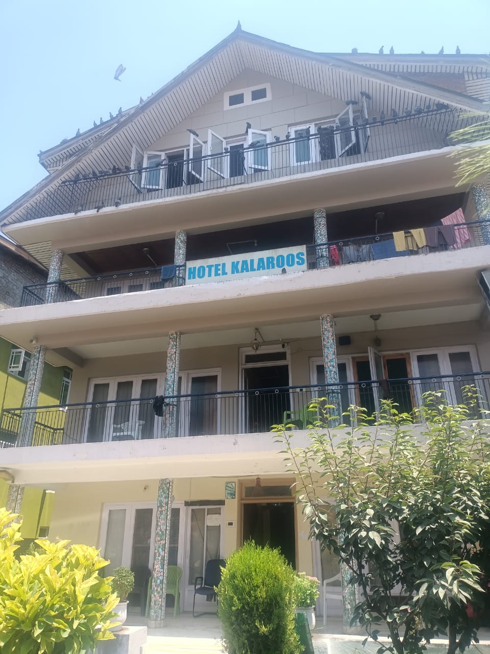 Kashmir Tours And Hotels By Om Tours N Travels