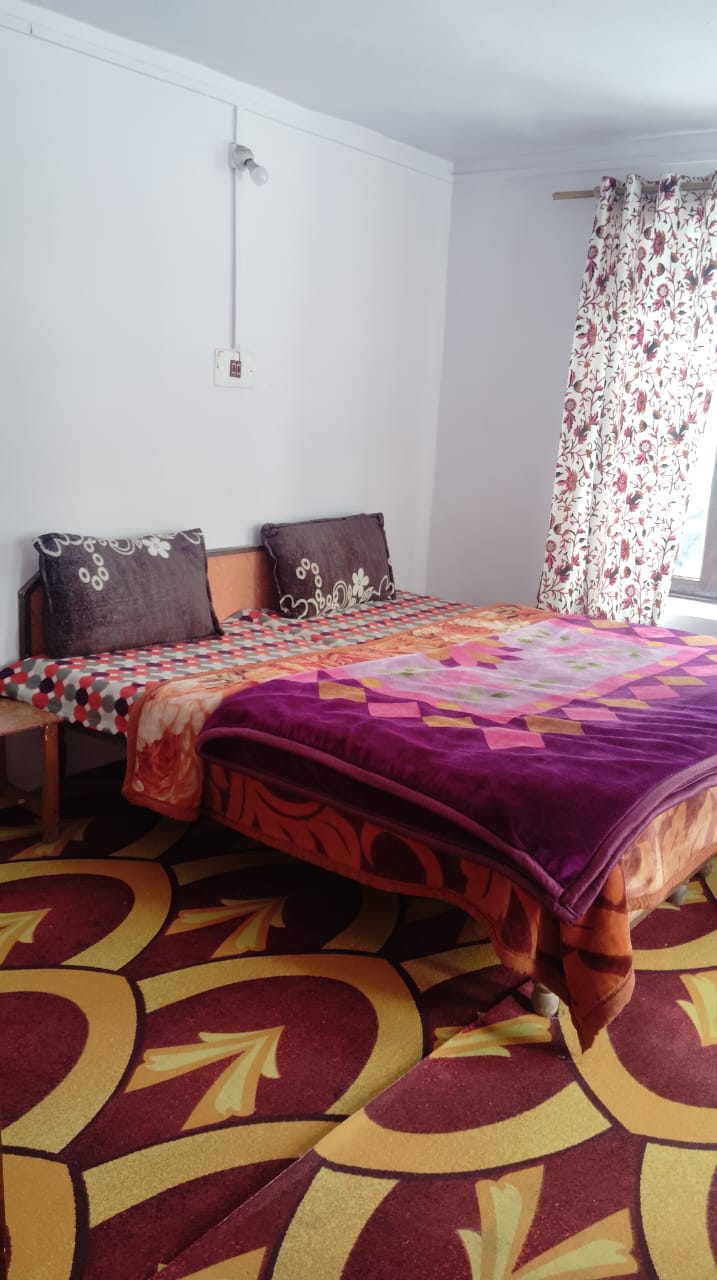 Kashmir Tours And Hotels By Om Tours N Travels
