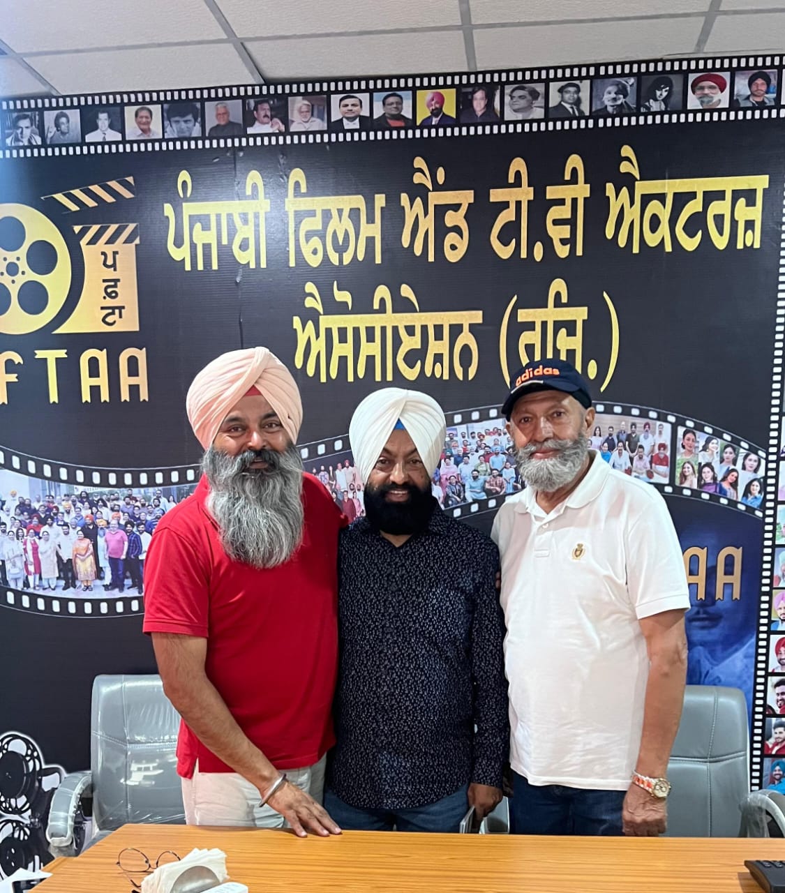 Bhattii Bhariwala✍️
