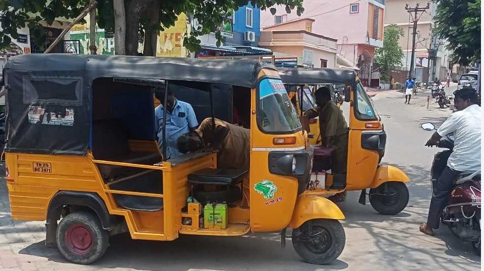 रिक्षा भाड्याने मिलथील (कादिवली ) - Image 1