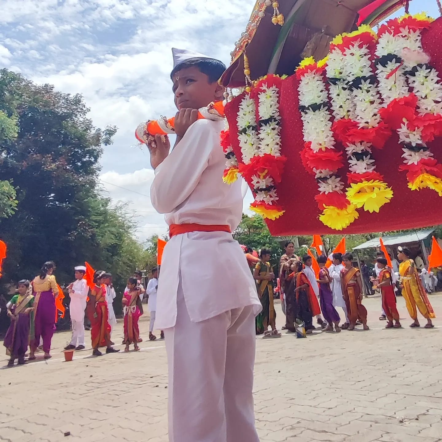 Dr.Bhojane Public School