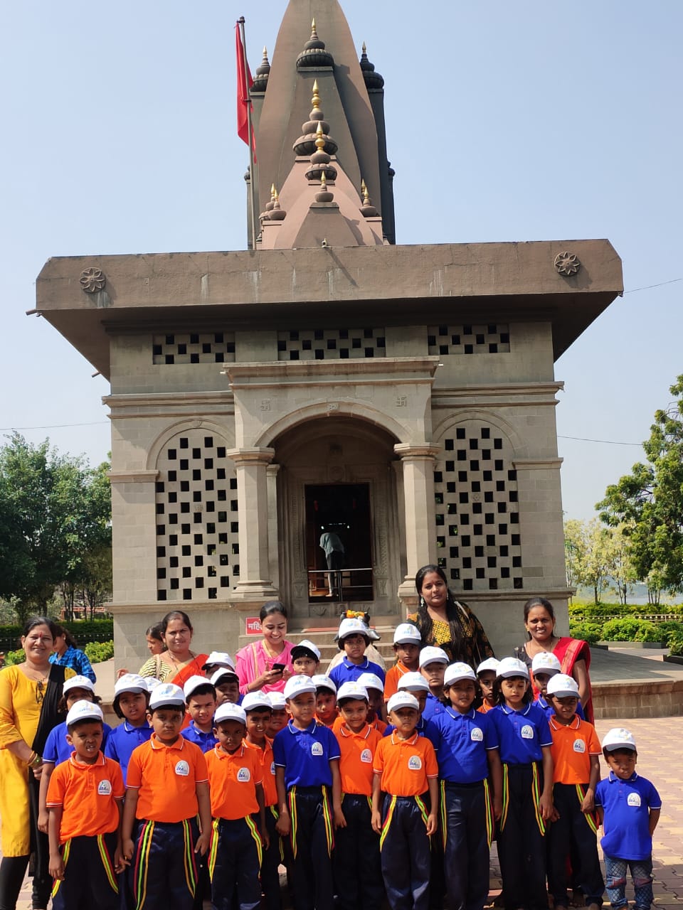Dr.Bhojane Public School