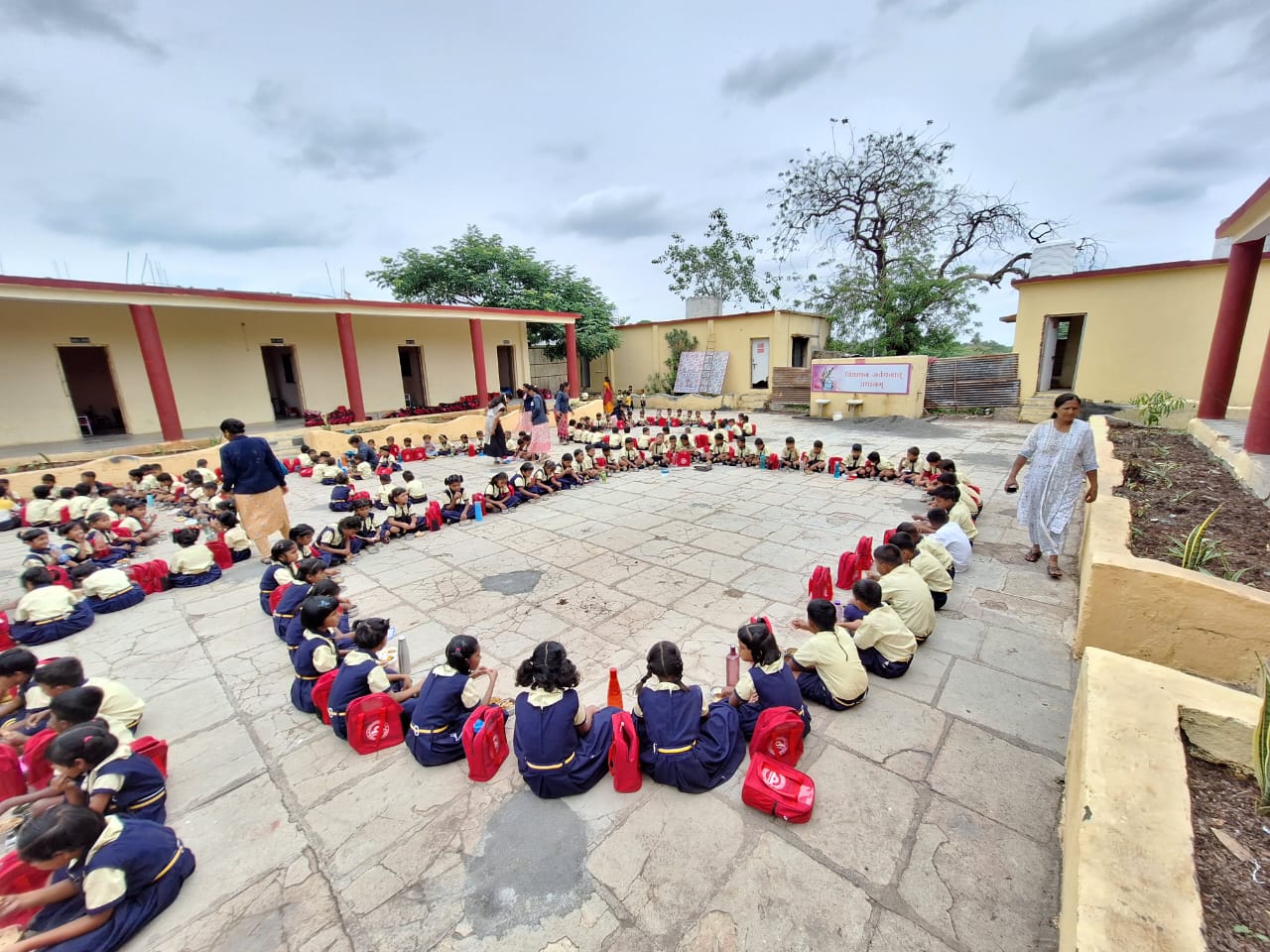 Dr.Bhojane Public School