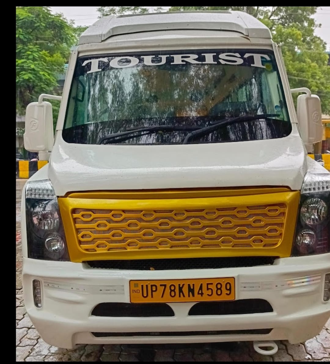 Manvik Kanpur Travels