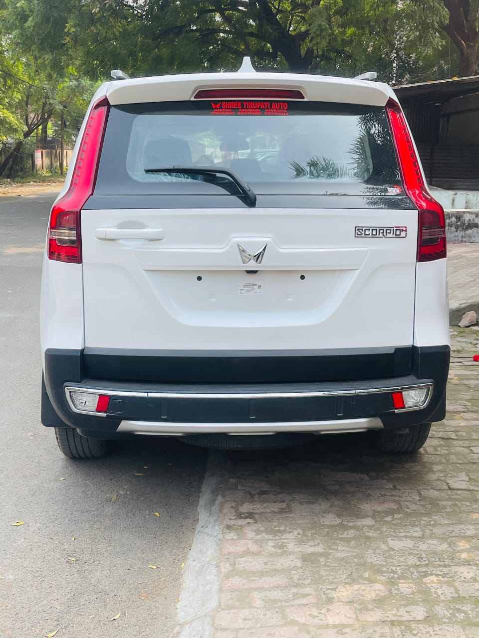 Manvik Kanpur Travels