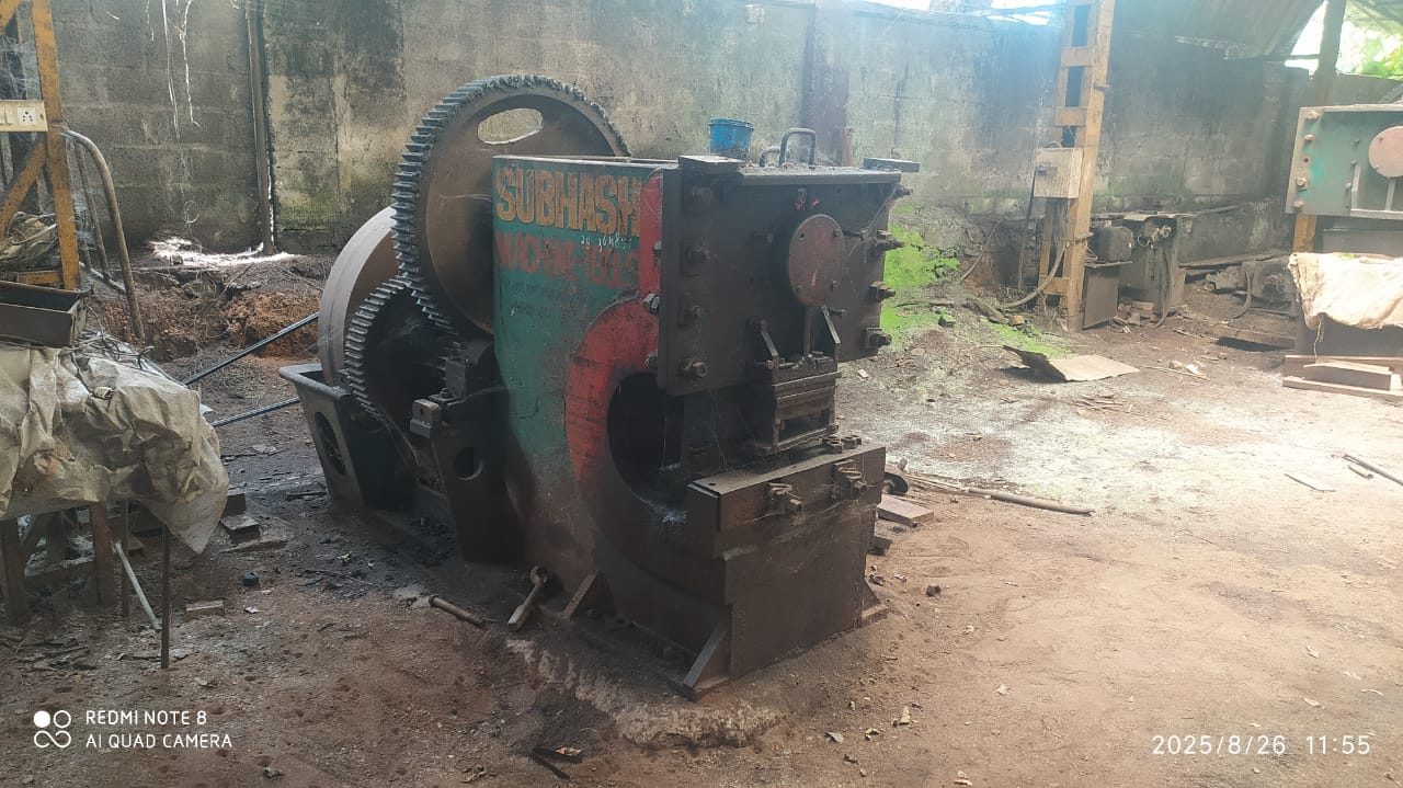 RAJS INDUSTRIES
SALE  3 INCH CUTTING MACHINE
3 Nos
CONTACT 
8695523030