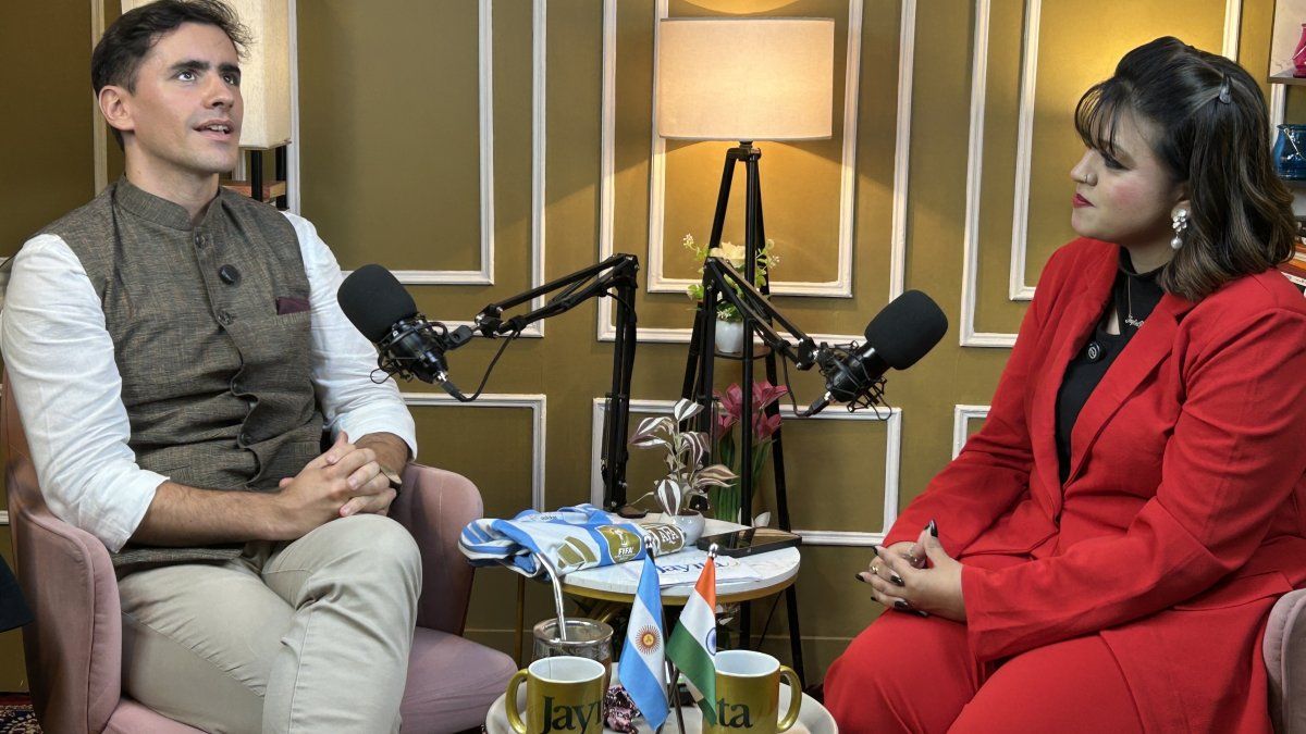 Vks Podcast Studio