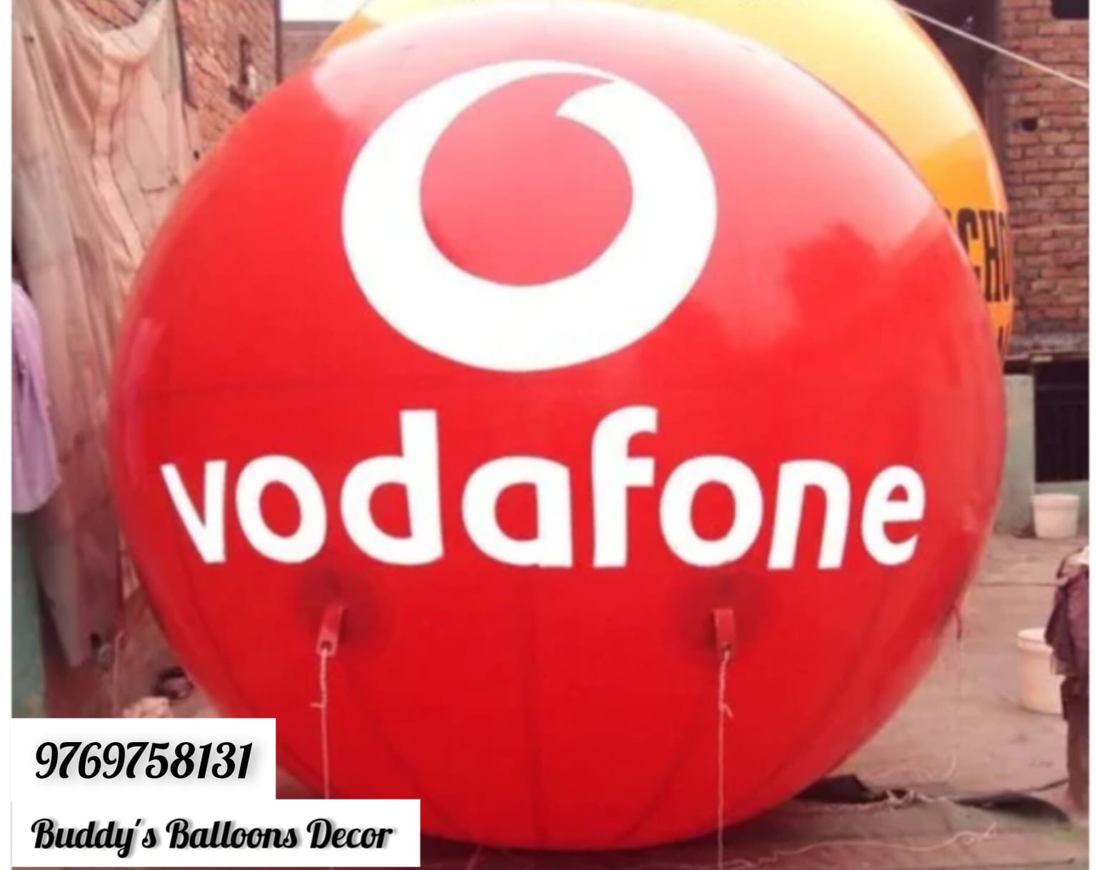 ADVERTISING BALLOONS