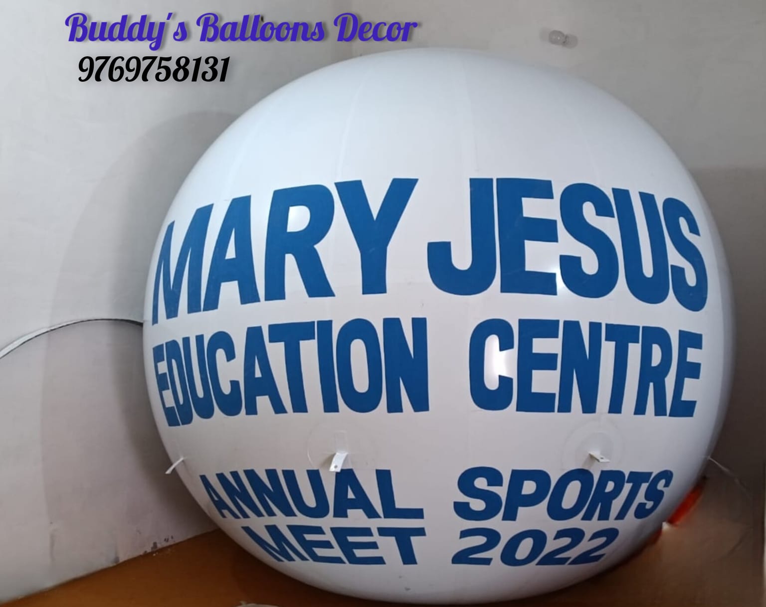 ADVERTISING BALLOONS