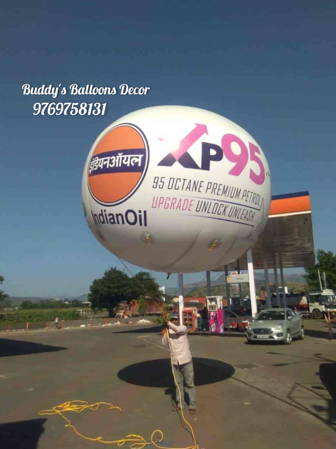 ADVERTISING BALLOONS